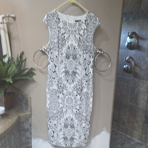 Maggy London Monochrome Patterned Midi Dress